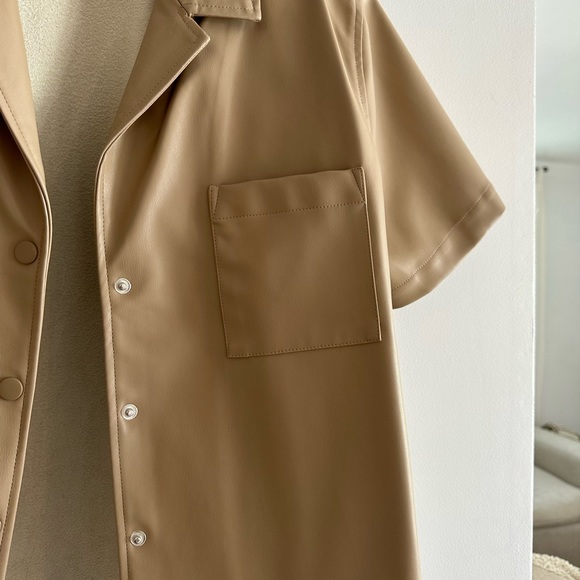 L’Academie Kelly Blouse in Beige (Size small) - Picture 3 of 6